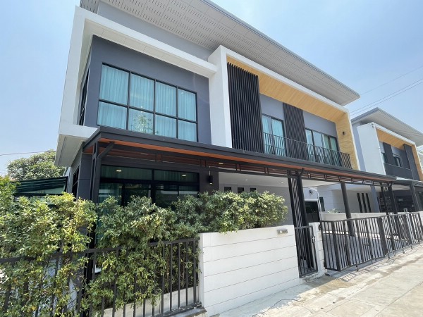ขายหรือให้เช่าบ้าน โครงการ หมู่บ้านชีวารมย์ รังสิต -ดอนเมือง ปทุมธานี Chewarom rangsit- Donmeang ใกล้ถนนวิภาวดีรังสิต วงแหวนรอบนอก (มอเตอร์เวย์) ห้างสรรพสินค้าชื่อดัง ฟิวเจอร์พาร์ค เมเจอร์ สนามบินดอนเมือง